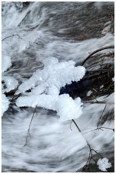 Eiskunst bei der Mülenenschlucht. (Bild: Katharina Nagy)