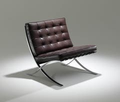 Barcelona Chair vom letzten Bauhausdirektor Ludwig Mies van der Rohe, bei Knoll, 6800 Franken.