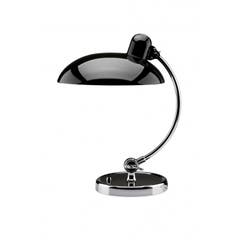 Lampe Kaiser Idell 6631 von Christian Dell, bei Fritz Hansen, 730 Franken.
