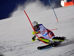 Auch im Slalom fährt Wendy Holdener stark - am sprechen 3 Hundertstel für sie (Bild: KEYSTONE/EPA/CHRISTIAN BRUNA)