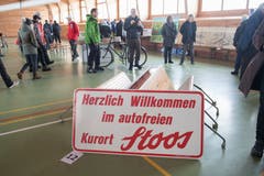 Kult: Das Willkommensschild auf dem Stoos. (Bild: Boris Bürgisser, Stoos, 9. Februar 2019)