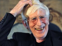 Der mit 87 Jahren verstorbene Zeichner Tomi Ungerer war auch als scharfzüngiger Autor bekannt. (Bild: KEYSTONE/EPA DPA/ROLF HAID)