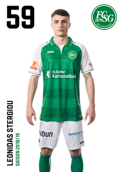 Leonidas Stergiou: Note 3,5. Vergisst Carlinhos im Rücken beim 0:1. Der Liga-Alltag, in dem sich der 17-Jährige in jedem Spiel beweisen muss, hat ihn eingeholt.