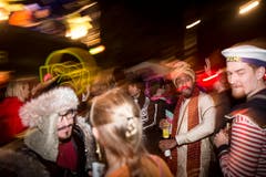 Bunt, laut, wild: Der erste Fasnachtsabend in Luzern. (Bild: Manuela Jans-Koch, Luzern, 28. Februar 2019)