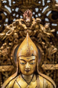 Holzskulptur des siebten Dalai Lama (Nordchina, Mitte 18. Jahrhundert).