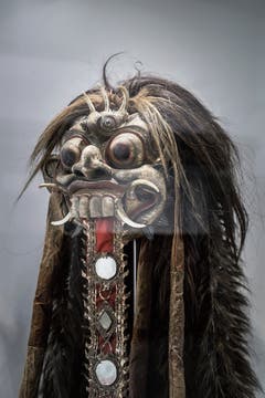 Geistermaske der Rangda (Indonesien, Bali, frühes 20. Jahrhundert). (Bild: Bilder: Michel Canonica)