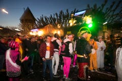 Auch DJ's heizen mächtig ein, wie hier an der Bahnhofstrasse. (Bild: Manuela Jans-Koch, Luzern, 28. Februar 2019)