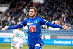 Luzerns Pascal Schürpf jubelt nach seinem Tor zum 1:0. (Bild: Alexandra Wey/Keystone, Luzern, 10. März 2019)