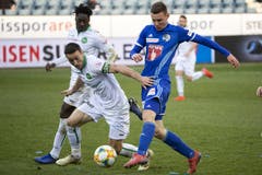 Silvan Sidler (Note 4.5): Kämpferischer, guter Auftritt. Doch das FCL-Talent hat Glück, dass er nicht Gelb-Rot sieht. (Bild: Alexandra Wey/Keystone, Luzern, 10. März 2019)