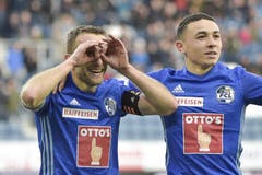 Ruben Vargas (rechts, Note 5): Nach seinem Traumtor gegen die Young Boys strotzt er vor Selbstvertrauen. Er ist sehr aktiv. Wichtig ist seine Balleroberung vor dem 1:0. Muss nach einer Stunde raus. (Bild: Madeleine Duquenne/freshfocus, Luzern, 10. März 2019)