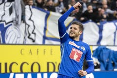Pascal Schürpf (Note 5.5): Der Publikumsliebling ist in Form: Das 1:0 schiesst er per Kopf selber, das 2:0 bereitet er mustergültig vor. (Bild: Alexandra Wey/Keystone, Luzern, 10. März 2019)