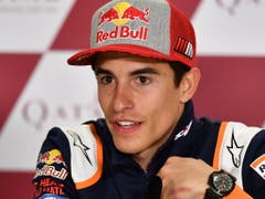 MotoGP-Titelverteidiger Marc Marquez sah sich wie 2018 in Katar um wenige Tausendstel von Andrea Dovizioso geschlagen (Bild: KEYSTONE/EPA/NOUSHAD THEKKAYIL)