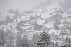 Viel Schnee gab es in Wassen. (Bild: Keystone/Urs Flüeler)