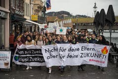Demonstration gegen den Klimawandel in der Stadt Luzern. (Bild: Dominik Wunderli, Luzern, 15. März 2019)
