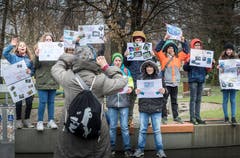 Frauenfeld TG - Klimastreik kommt im Thurgau an. In mehreren Hundert Städten weltweit wird heute gegen den Klimawandel demonstriert. Auch in Frauenfeld haben sich viele Engagierte zusammengetan.