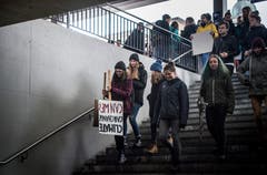Frauenfeld TG - Klimastreik kommt im Thurgau an. In mehreren Hundert Städten weltweit wird heute gegen den Klimawandel demonstriert. Auch in Frauenfeld haben sich viele Engagierte zusammengetan.