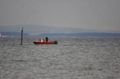 Er muss bei jedem Wetter raus auf den Bodensee. (Bild: Toni Sieber)