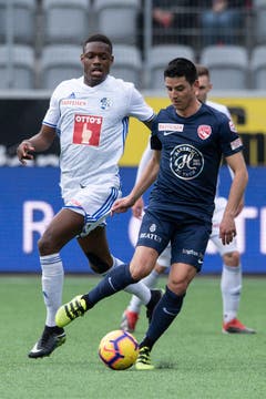 Tsiy Ndenge Defensives, Mittelfeld, 5 Ist mit seiner Physis und Ballsicherheit ein Gewinn. Er ist gerade in der ersten Hälfte sehr auffällig. Erobert viele Bälle, kommt auch zu mehreren Torchancen.(Bild: KEYSTONE/Peter Schneider, Thun, 17. März 2019)