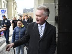 SVP-Kandidat Pascal Dessauges landete im ersten Wahlgang hinter Rebecca Ruiz (SP) auf dem zweiten Platz. Der Entscheid über die Nachfolge für Pierre-Yves Maillard fällt am 7. April. (Bild: KEYSTONE/LAURENT GILLIERON)