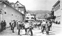 (Bild: Fotograf unbekannt*/ Verlag Wehrli A.G./ Stadtarchiv Luzern/ F2a/Märkte + Messen/08:01)