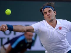 Viel zu oft wurde Roger Federer in der zweiten Stunde des Finals von Dominic Thiem in die Defensive gedrängt (Bild: KEYSTONE/AP/MARK J. TERRILL)