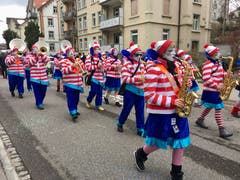 Am St.Jörgler Umzug nahmen auch in diesem Jahr verschiedene Guggen teil.