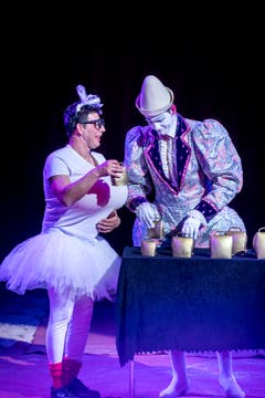 Clowns an der Premiere des Circus Royal. (Bild: Andrea Stalder)