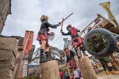 Die Fasnachtsfrönde Buchs mit Hürntaler Games. (Bild: Pius Amrein, Dagmersellen, 2. März 2019)