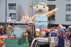 fröschekorps Root begeisterten die kleinen Umzugsbesucher mit ihrem Sujet «Bob de Boumaa». (Bild: Yvonne Imbach, Root, 2. März 2019)