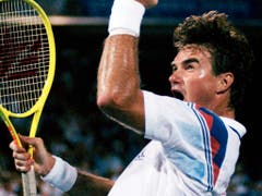 Nur einer hat mehr Profititel gewonnen als Roger Federer: Jimmy Connors führt die Bestenliste mit 109 Turniersiegen an (Bild: KEYSTONE/AP/ELISE AMENDOLA)