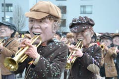 Fünf Guuggenmusigen gaben sich am Umzug in Root die Ehre. (Bild: Yvonne Imbach, Root, 2. März 2019)