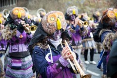 Am Fasnachtsumzug in Schachen: Greubiheuscher Schachen (Motto: Juhu es fädert) (Bild: Manuela Jans-Koch, 2. März 2019)