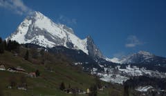 Gesteinsfalten im Wildhauser Schafberg. (Bild: Hans Aeschlimann)