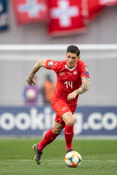 Steven Zuber, Note 5: Zuerst bemüht, aber ohne Glück. Dann immer besser. Sein Tor ist kein Zufall. In Topform. (Bild: KEYSTONE/Ennio Leanza, Tiflis, 23. März 2019)