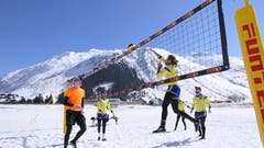 Snow-Volleyball-Schweizer-Meisterschaften in Andermatt. (Bild: Philipp Zurfluh, 24. März 2019)