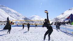 Snow-Volleyball-Schweizer-Meisterschaften in Andermatt. (Bild: Philipp Zurfluh, 24. März 2019)
