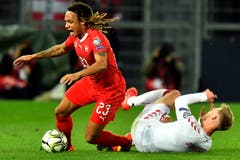 Kevin Mbabu, Rechter Flügel, Note 3,5Punktet mit seiner Geschwindigkeit. Doch seine Flanken kommen zu ungenau. Hebt beim zweiten Gegentreffer das Abseits auf.(Bild: Walter Bieri / Keystone, 26. März 2019)
