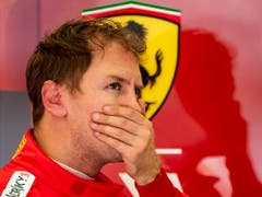 Sebastian Vettel fährt am ersten Trainingstag in Bahrain Bestzeit (Bild: KEYSTONE/EPA/SRDJAN SUKI)