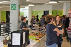 Für Gespräche zu Kaffee und Kuchen hatte es an den beiden Tagen der offenen Tür im Foyer Platz.