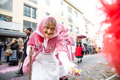 Die Original Krienser Maske zu Gast in Emmen. (Bild: Manuela Jans-Koch, Emmen, 3. März 2019)