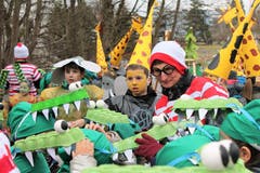 Krokodile, Giraffen, aber auch Elefanten buhlten mit viel Kraut (und Rüben) um die Aufmerksamkeit des Flawiler Umzugspublikums. Bilder: Andrea Häusler/Zita Meienhofer