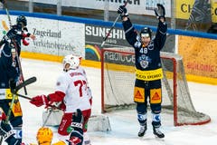 Jubel bei Zugs Carl Klingberg nach dem Tor zum 2:0. (Bild: KEYSTONE/Alexandra Wey, 30. März 2019)
