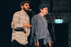 Das Schülerduo Jeremy Chavez und Benjamin Flur Koch erzählte vom Abenteuer eines Blitzkastens.