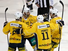 Der SC Langenthal bejubelt das 1:0 nach nur 32 Sekunden (Bild: KEYSTONE/SALVATORE DI NOLFI)