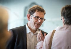 Ständeratskandidat Jakob Stark ist auch vor Ort. (Bild: Andrea Stalder)