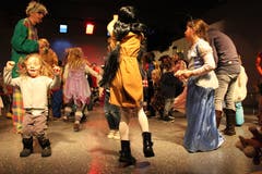 Kinderball in Andermatt. (Bild: Uwe Zaugg, 4. März 2019)