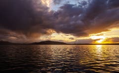 Abendstimmung über dem Zugersee. (Bild: Daniel Hegglin, Zug, 8. März 2019)
