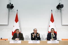 Von 2011 bis 2013: Urs Wiedmer (rechts) leitet im Wechsel mit Sonja Hasler die Diskussionsrunden der Arena. Seit Januar 2016 ist er Kommunikationschef im Departement für Verteidigung, Bevölkerungsschutz und Sport (VBS).