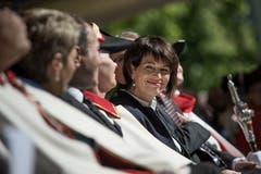 Am Staatsakt zur nationalen Gedenkfeier «600 Jahre Niklaus von Flüe» auf dem Landenberg in Sarnen. Unter den offiziellen Gästen war unter anderem auch Bundespräsidentin Doris Leuthard. (Bild Pius Amrein, 30. April 2017)