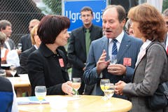An der Gewerbeausstellung in Kerns: Doris Leuthard zu Besuch mit den Obwaldner Regierungsräten Niklaus Bleiker und Esther Gasser. (Bild: Roger Zbinden, 12. September 2009)